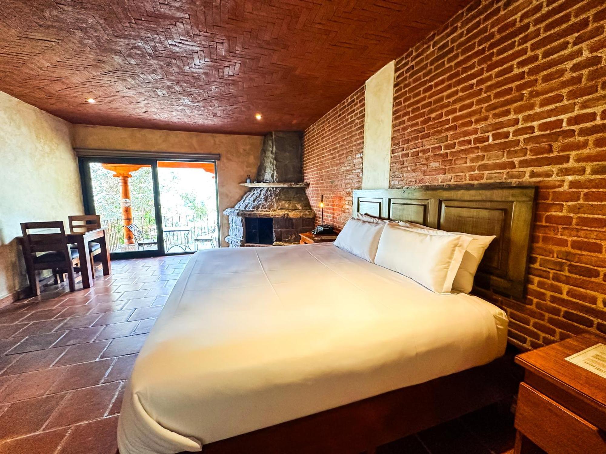 Le Suisse Spa Santa Lucía Milpas Altas Exteriör bild