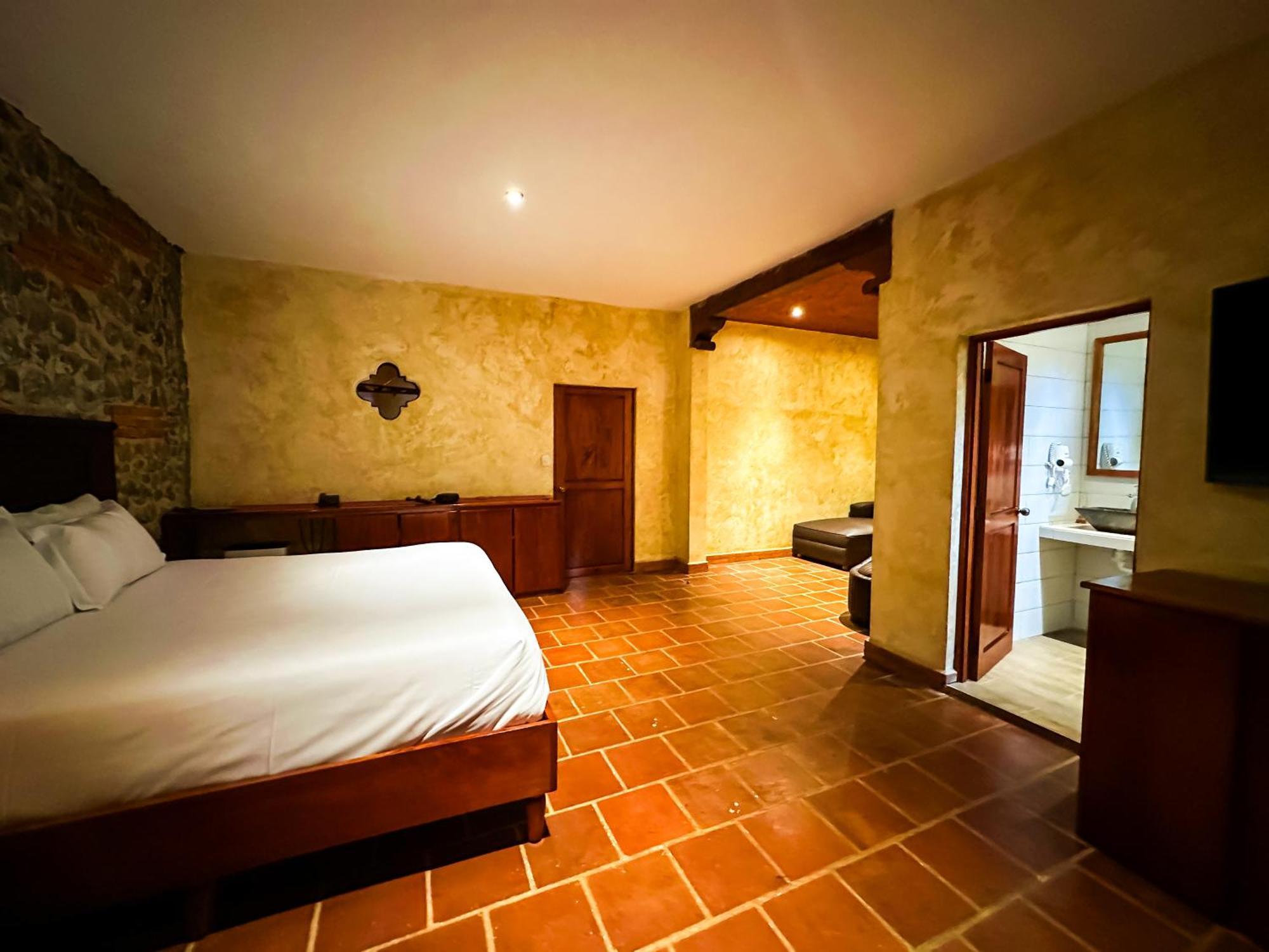 Le Suisse Spa Santa Lucía Milpas Altas Exteriör bild