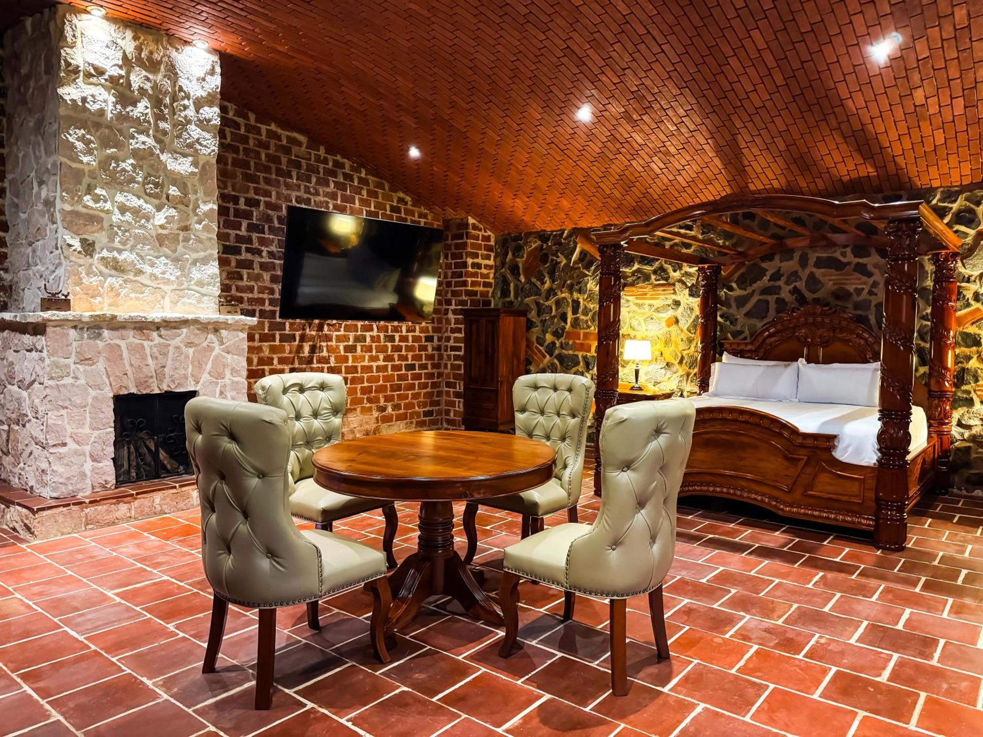 Le Suisse Spa Santa Lucía Milpas Altas Exteriör bild